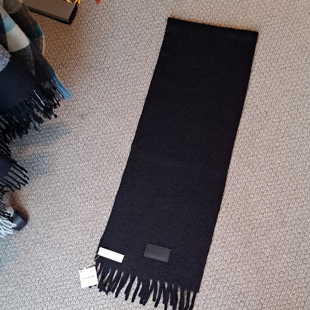 Coach Classic Black Scarf